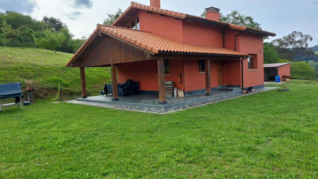 La Casita De Titi Villa Pravia Dış mekan fotoğraf