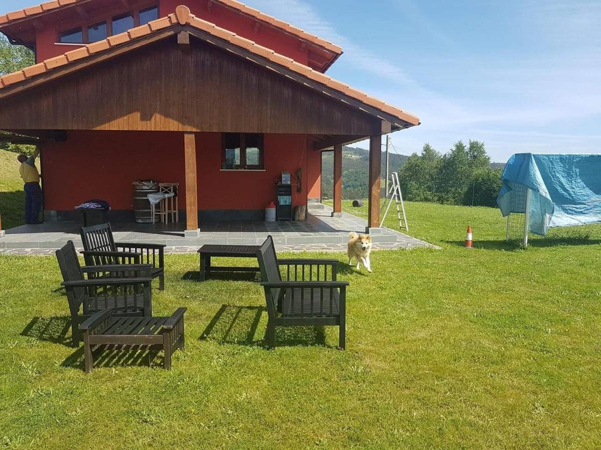 La Casita De Titi Villa Pravia Dış mekan fotoğraf